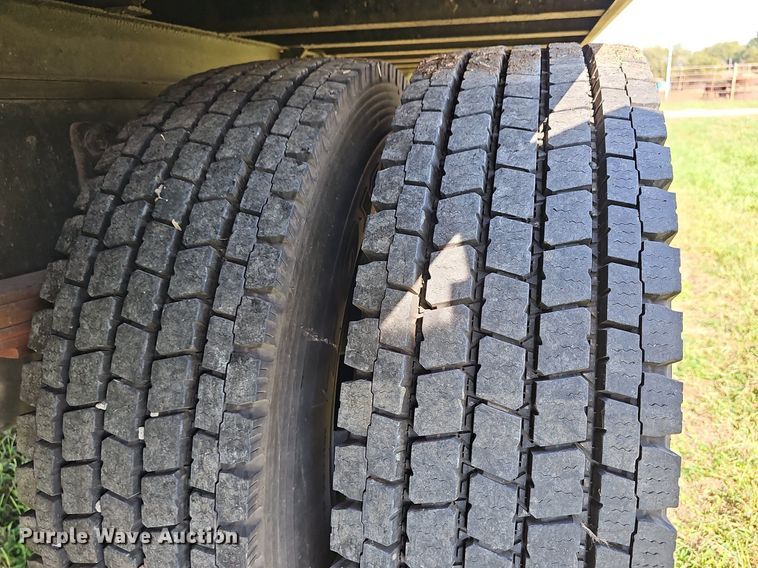 image for item DN8738 2005 Ford F750 Super Duty XL  box truck