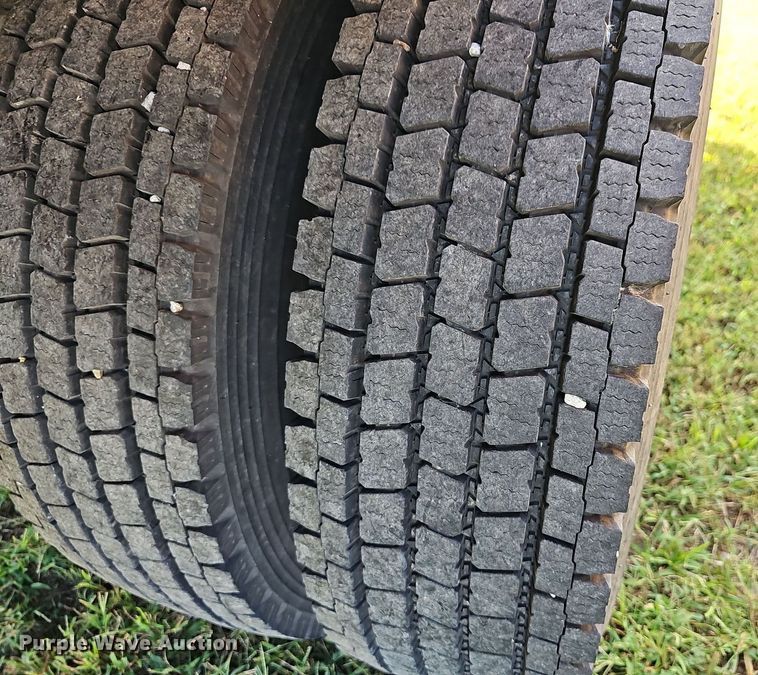 image for item DN8738 2005 Ford F750 Super Duty XL  box truck