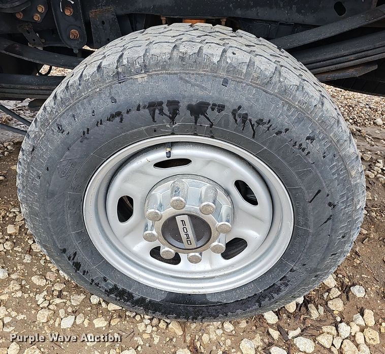 image for item DN8748 2019 Ford F350 Super Duty XL  pickup truck