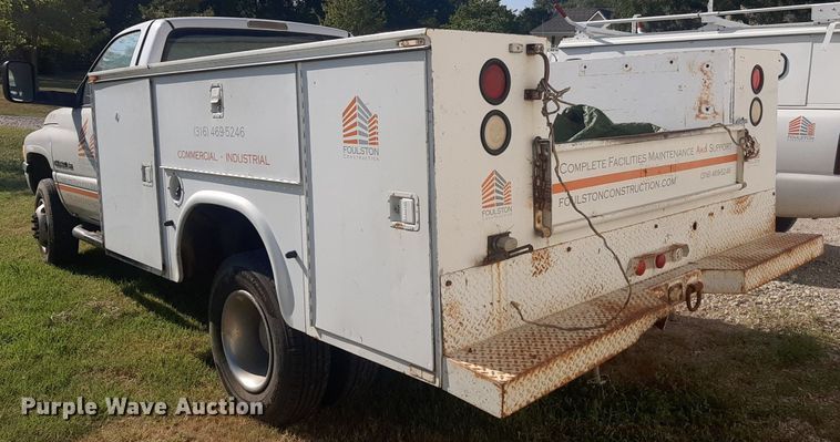 image for item DO3130 2001 Dodge Ram 3500  utility bed pickup truck