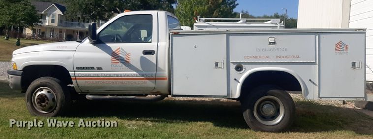 image for item DO3130 2001 Dodge Ram 3500  utility bed pickup truck