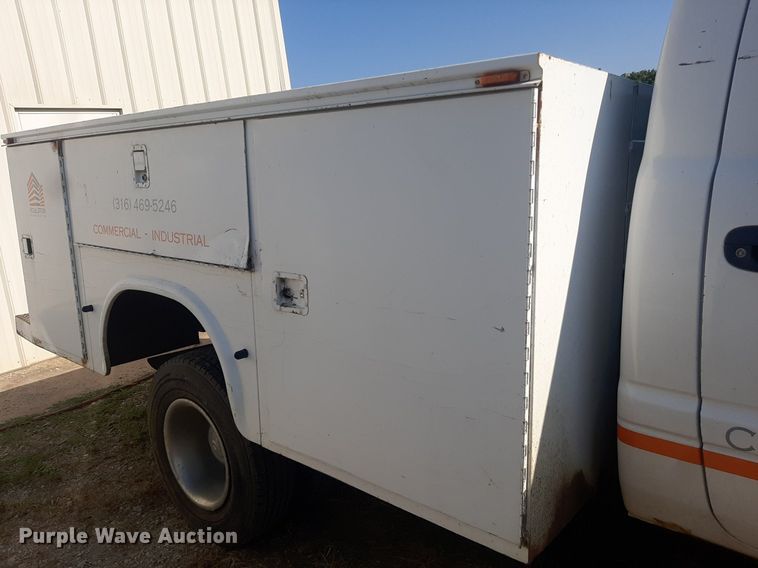 image for item DO3130 2001 Dodge Ram 3500  utility bed pickup truck