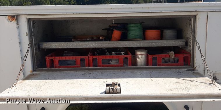 image for item DO3130 2001 Dodge Ram 3500  utility bed pickup truck