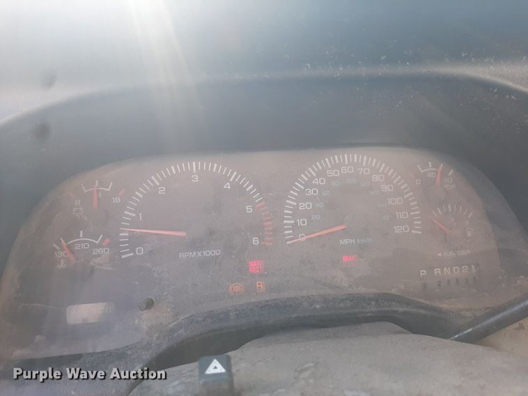 image for item DO3130 2001 Dodge Ram 3500  utility bed pickup truck