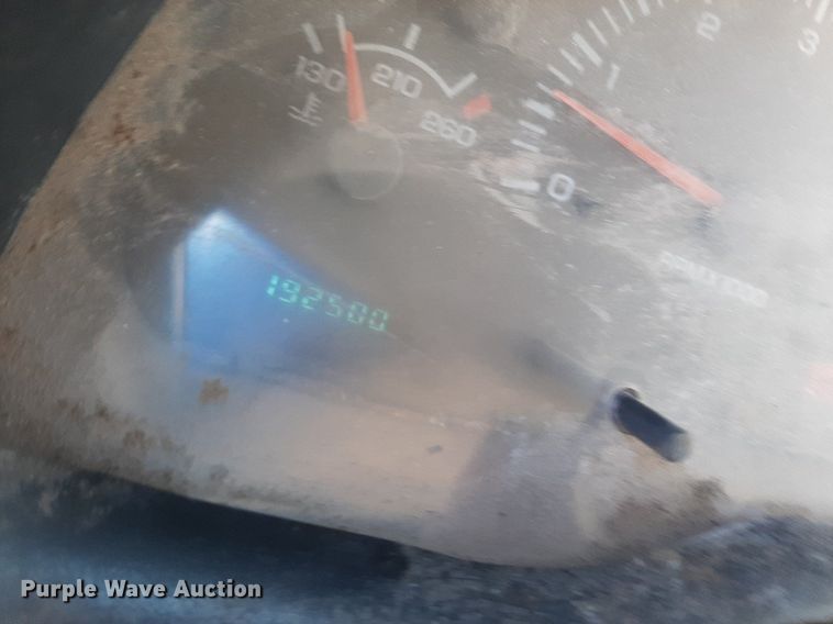 image for item DO3130 2001 Dodge Ram 3500  utility bed pickup truck