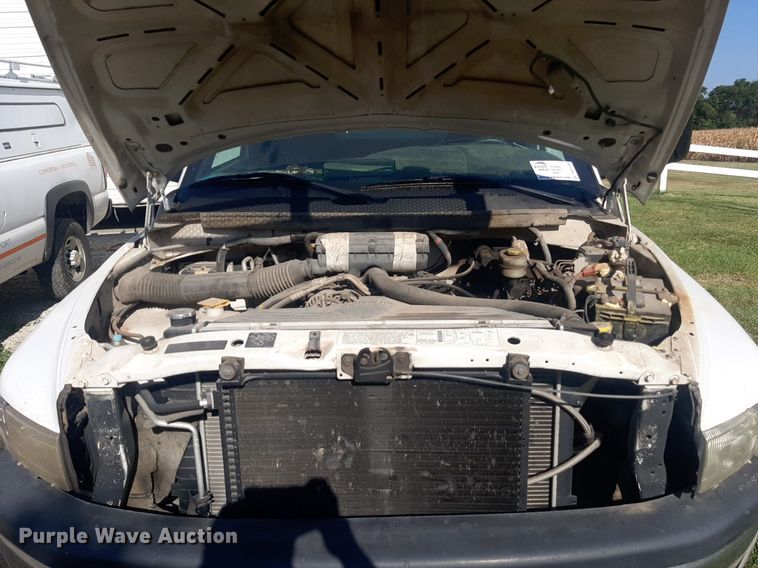 image for item DO3130 2001 Dodge Ram 3500  utility bed pickup truck