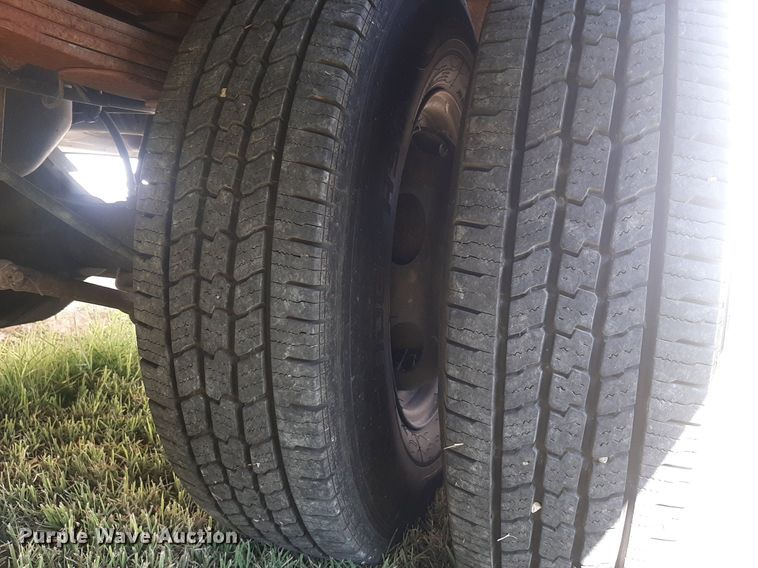 image for item DO3130 2001 Dodge Ram 3500  utility bed pickup truck