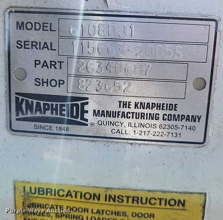 image for item DO4687 2000 Chevrolet C3500HD  utility bed pickup truck