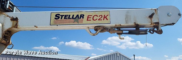 image for item DO4687 2000 Chevrolet C3500HD  utility bed pickup truck