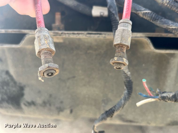 image for item DP2068 2016 Dodge Ram 5500 Heavy Duty  truck cab and chassis