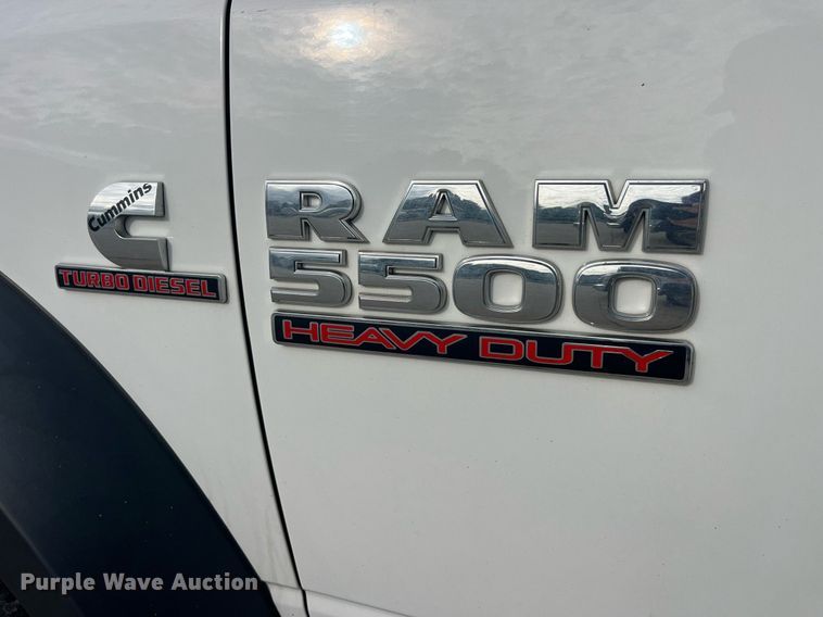image for item DP2068 2016 Dodge Ram 5500 Heavy Duty  truck cab and chassis