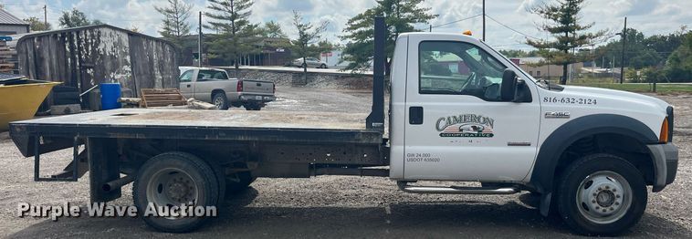 image for item DP2101 2006 Ford F450 Super Duty XL  flatbed truck