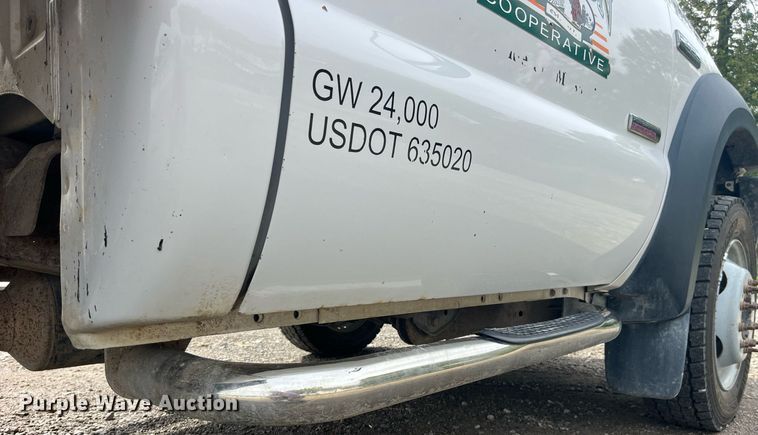 image for item DP2101 2006 Ford F450 Super Duty XL  flatbed truck