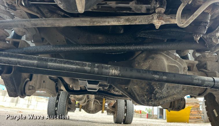 image for item DP2101 2006 Ford F450 Super Duty XL  flatbed truck