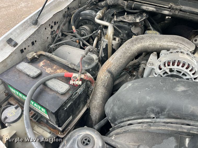 image for item DP2101 2006 Ford F450 Super Duty XL  flatbed truck