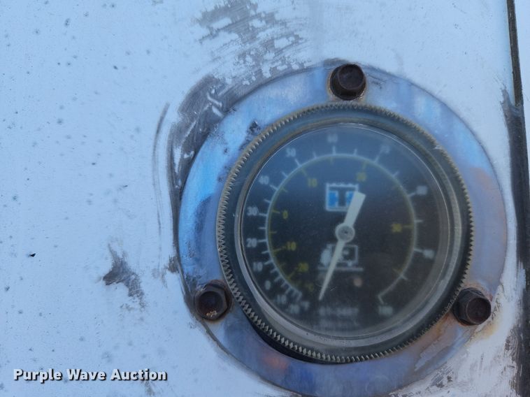 image for item DP2385 Johnson  box bed