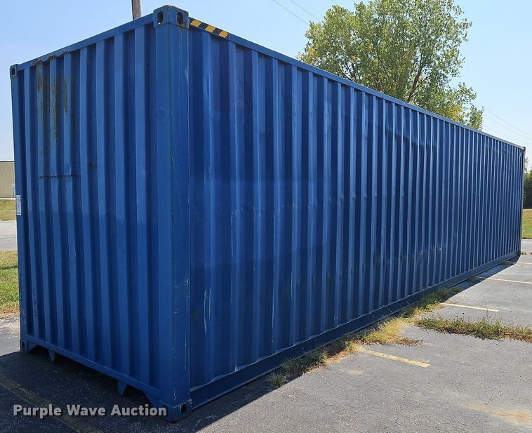 image for item DP2394 2021  40' L shipping container