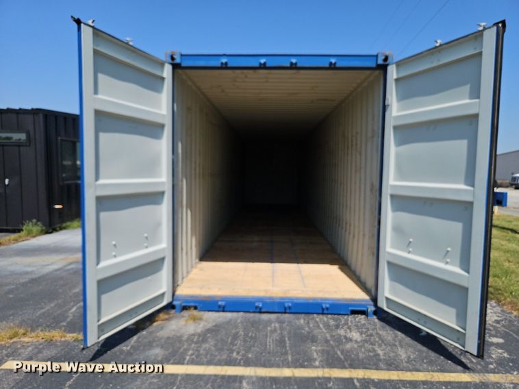 image for item DP2394 2021  40' L shipping container
