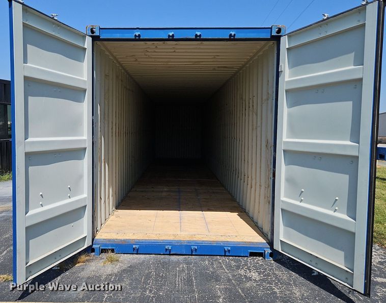 image for item DP2394 2021  40' L shipping container