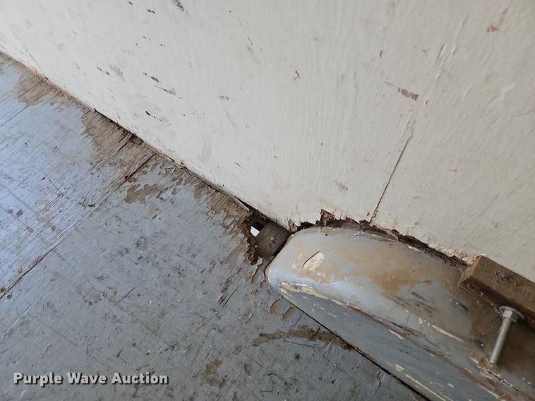 image for item DP2396 1989 Grantson Trailers  enclosed cargo trailer