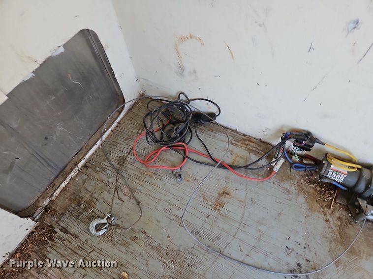 image for item DP2396 1989 Grantson Trailers  enclosed cargo trailer