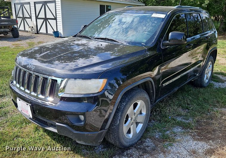 image for item DP2450 2012 Jeep Grand Cherokee Laredo  SUV