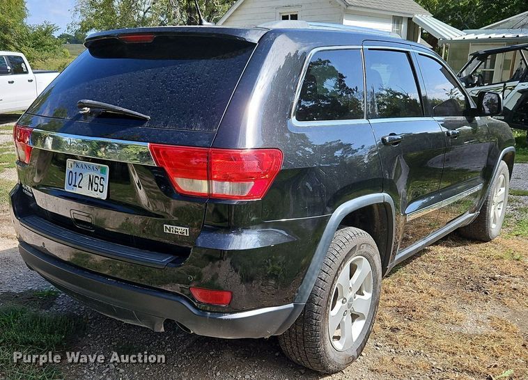 image for item DP2450 2012 Jeep Grand Cherokee Laredo  SUV