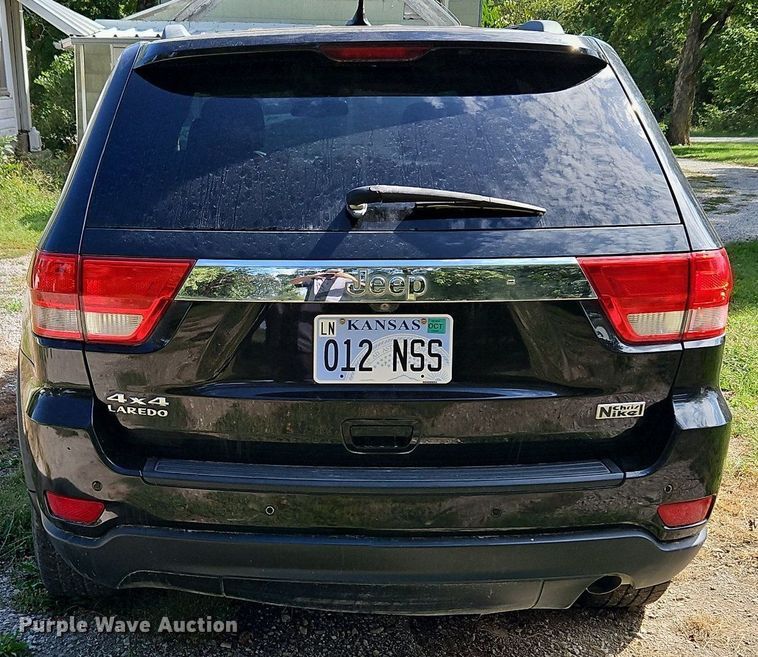 image for item DP2450 2012 Jeep Grand Cherokee Laredo  SUV