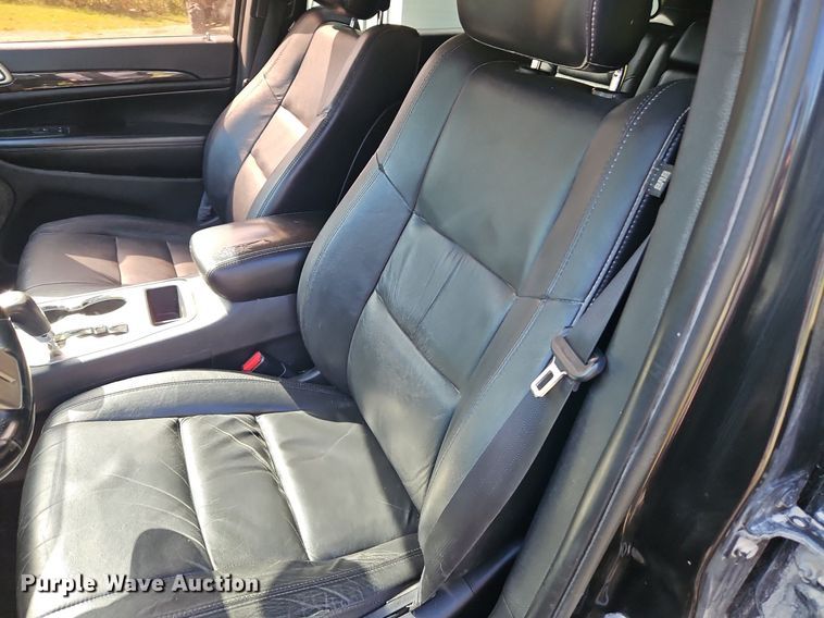 image for item DP2450 2012 Jeep Grand Cherokee Laredo  SUV