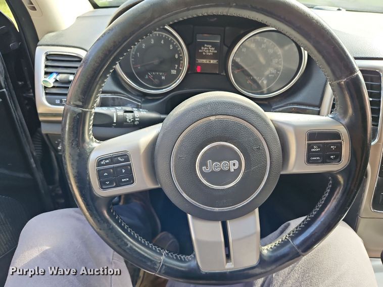 image for item DP2450 2012 Jeep Grand Cherokee Laredo  SUV