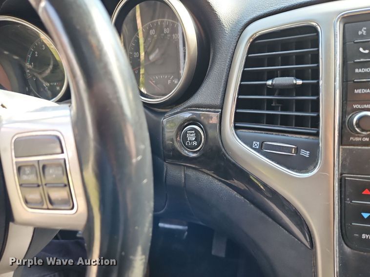 image for item DP2450 2012 Jeep Grand Cherokee Laredo  SUV