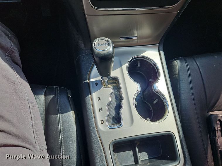 image for item DP2450 2012 Jeep Grand Cherokee Laredo  SUV