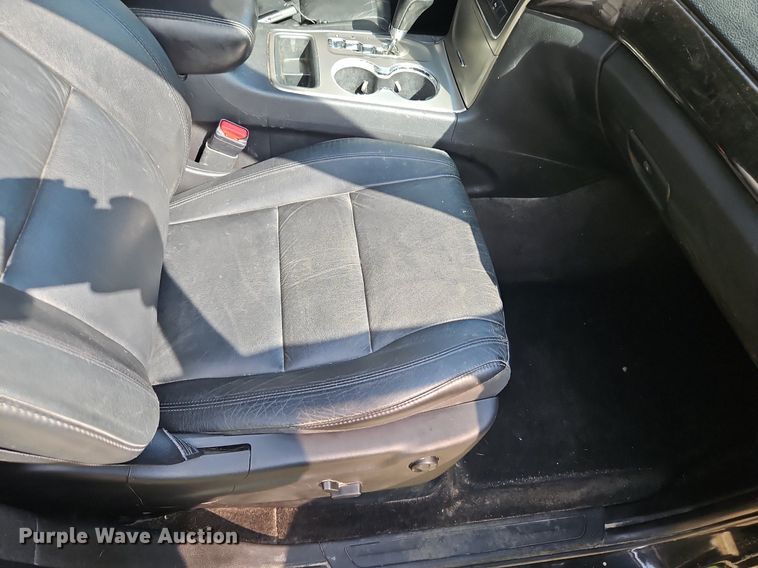 image for item DP2450 2012 Jeep Grand Cherokee Laredo  SUV