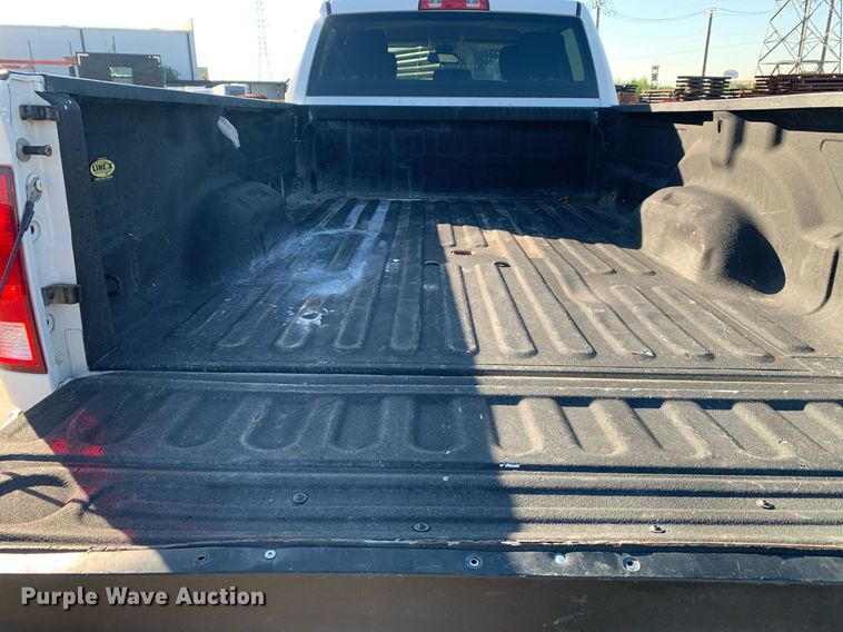 image for item DP8668 2015 Dodge Ram 2500HD  Crew Cab pickup truck