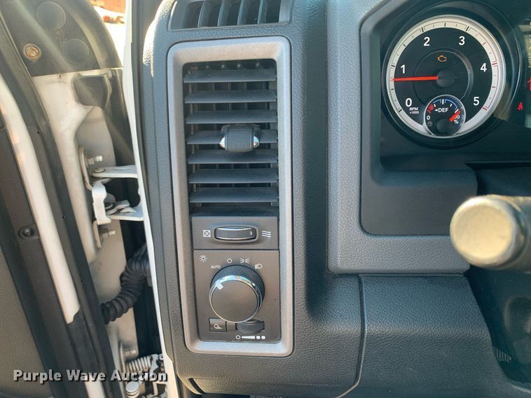 image for item DP8668 2015 Dodge Ram 2500HD  Crew Cab pickup truck