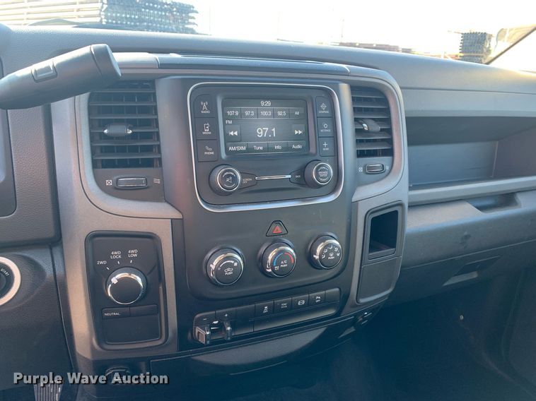 image for item DP8668 2015 Dodge Ram 2500HD  Crew Cab pickup truck