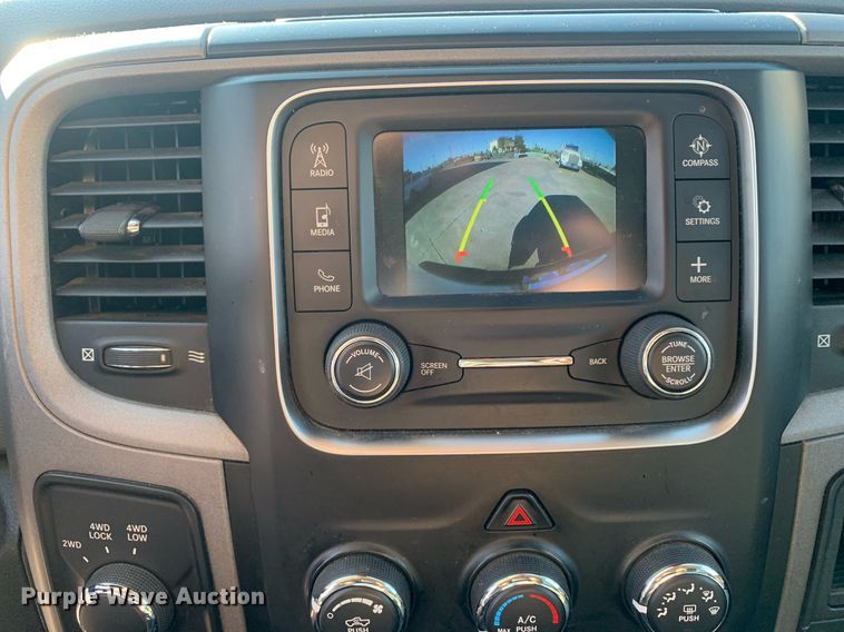 image for item DP8668 2015 Dodge Ram 2500HD  Crew Cab pickup truck