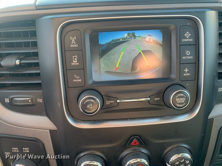 image for item DP8668 2015 Dodge Ram 2500HD  Crew Cab pickup truck