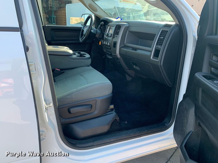 image for item DP8668 2015 Dodge Ram 2500HD  Crew Cab pickup truck