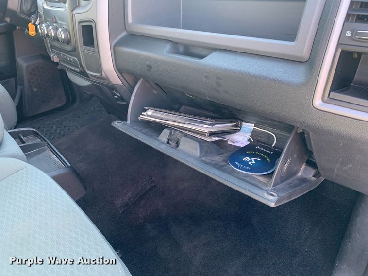 image for item DP8668 2015 Dodge Ram 2500HD  Crew Cab pickup truck