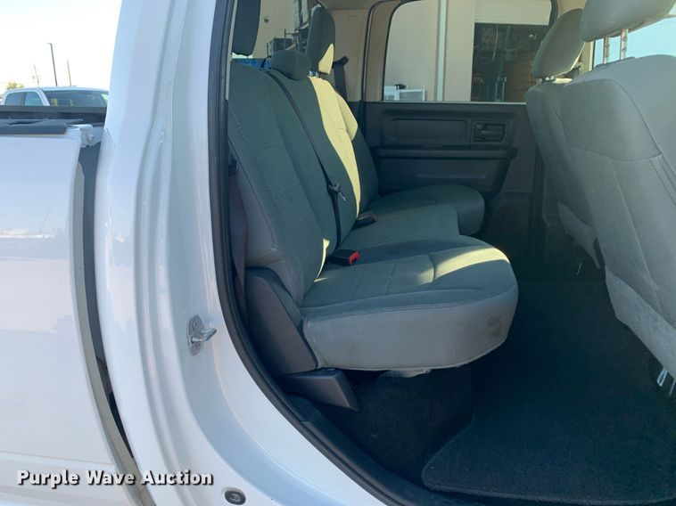 image for item DP8668 2015 Dodge Ram 2500HD  Crew Cab pickup truck