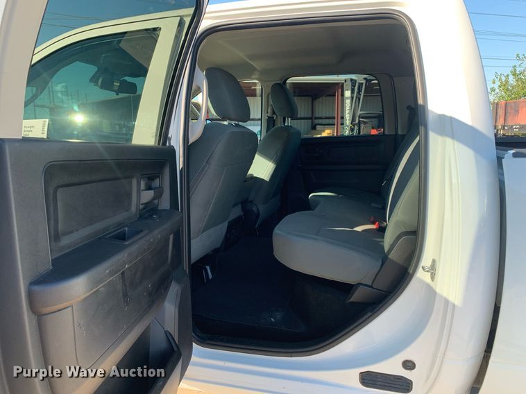 image for item DP8668 2015 Dodge Ram 2500HD  Crew Cab pickup truck