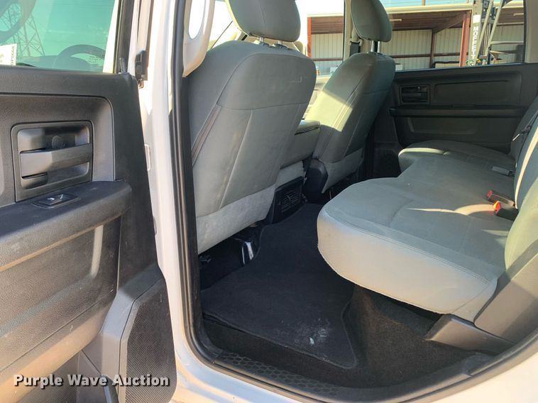 image for item DP8668 2015 Dodge Ram 2500HD  Crew Cab pickup truck