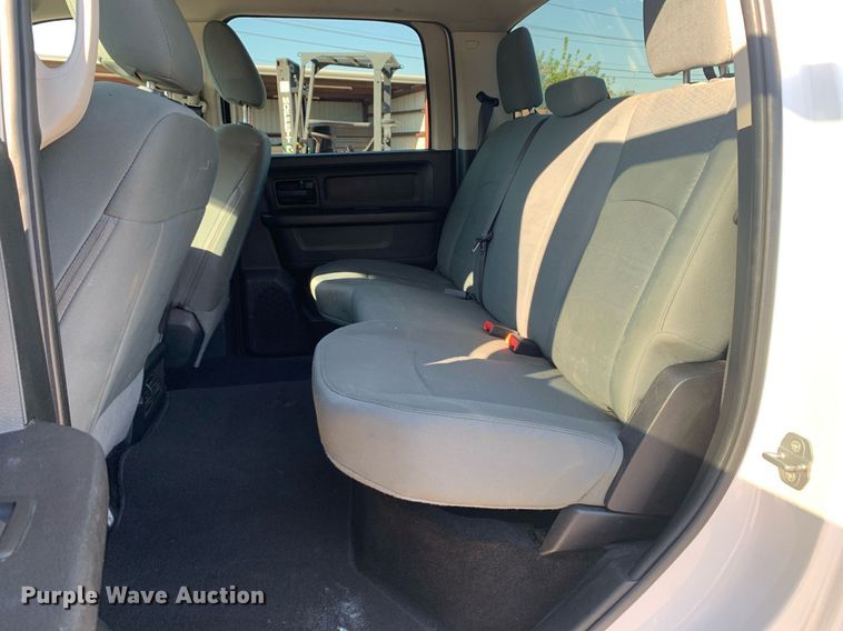 image for item DP8668 2015 Dodge Ram 2500HD  Crew Cab pickup truck