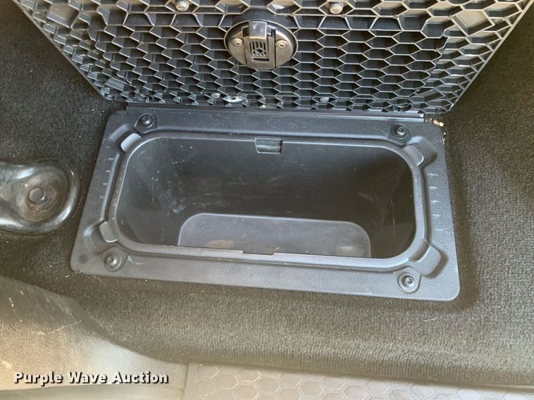 image for item DP8668 2015 Dodge Ram 2500HD  Crew Cab pickup truck