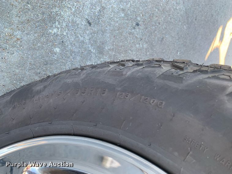 image for item DP8668 2015 Dodge Ram 2500HD  Crew Cab pickup truck