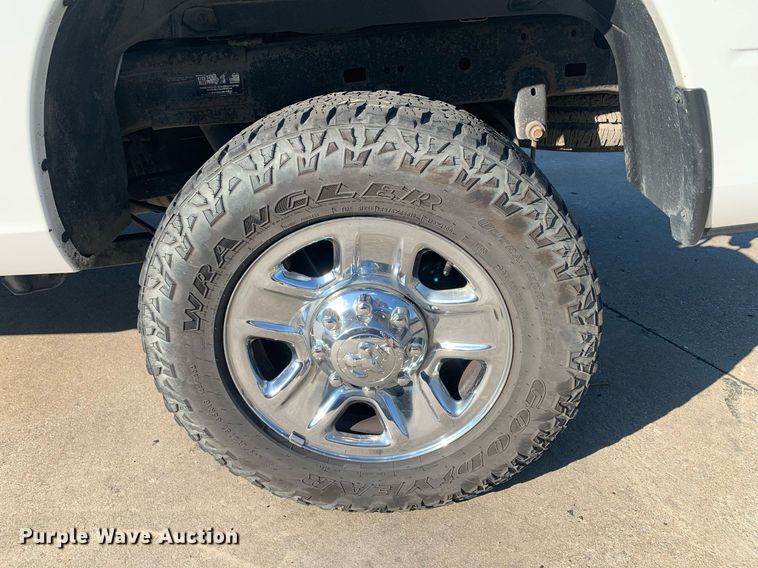 image for item DP8668 2015 Dodge Ram 2500HD  Crew Cab pickup truck