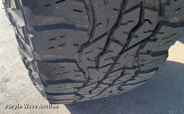 image for item DP8668 2015 Dodge Ram 2500HD  Crew Cab pickup truck