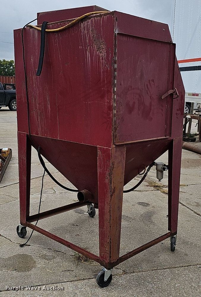 image for item DQ0222 Tools