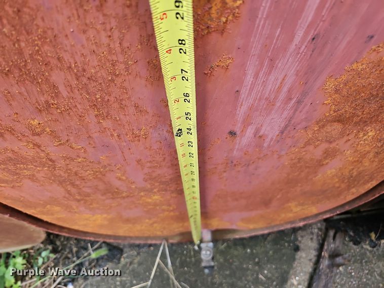 image for item DQ0225 Approximately 15 fuel tanks